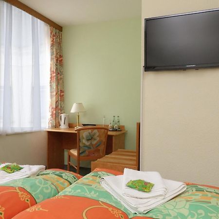 Hotel Zur Sonne Falkenstein  ภายนอก รูปภาพ
