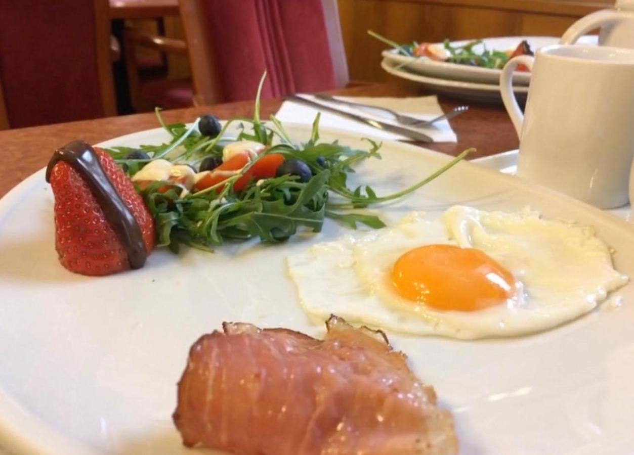 Hotel Zur Sonne Falkenstein  ภายนอก รูปภาพ
