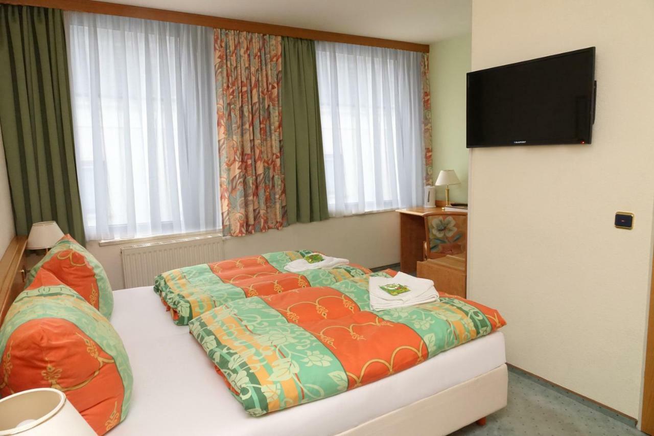 Hotel Zur Sonne Falkenstein  ภายนอก รูปภาพ